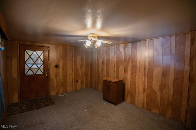 2129 Austintown Warren Rd, Mineral Ridge, OH 44440