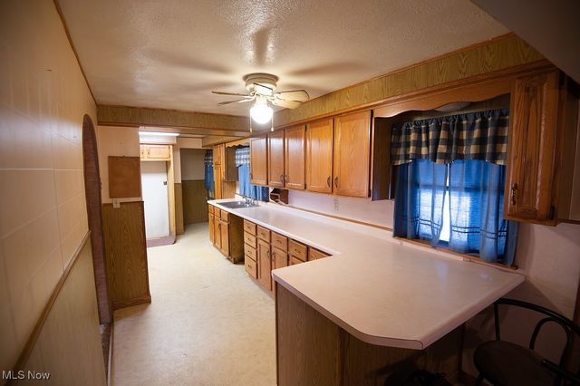 2129 Austintown Warren Rd, Mineral Ridge, OH 44440