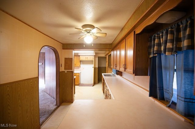 2129 Austintown Warren Rd, Mineral Ridge, OH 44440