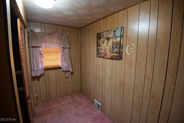 2129 Austintown Warren Rd, Mineral Ridge, OH 44440