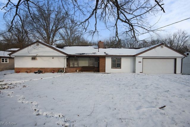 2129 Austintown Warren Rd, Mineral Ridge, OH 44440