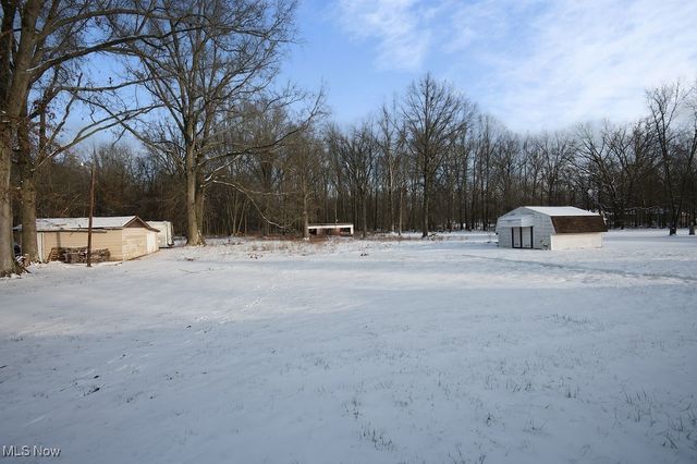 2129 Austintown Warren Rd, Mineral Ridge, OH 44440