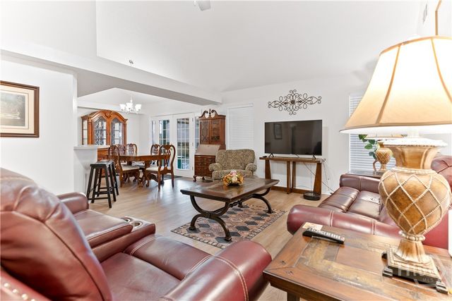 3 Tally Ho Court, Savannah, GA 31406