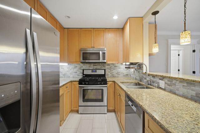 6060 N Ridge Avenue 4E, Chicago, IL 60660