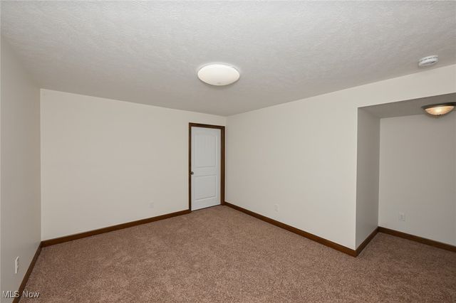 9372 Towpath Trail, Seville, OH 44273