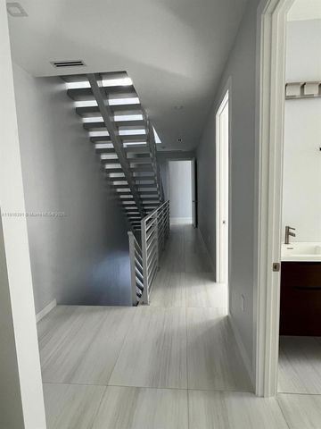 1531 SW 22 terrace, Miami, FL 33145