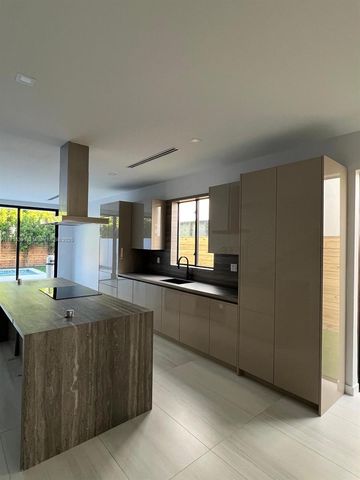 1531 SW 22 terrace, Miami, FL 33145