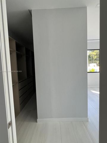 1531 SW 22 terrace, Miami, FL 33145