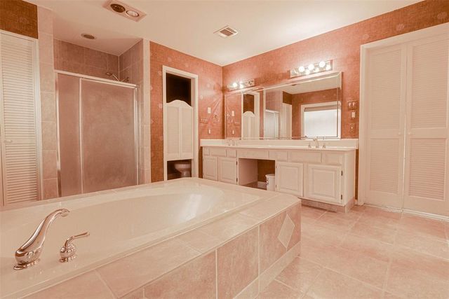 13103 Rincon Drive, Houston, TX 77077