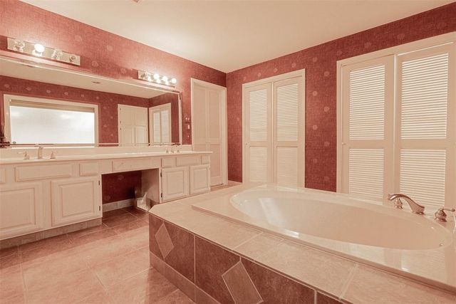 13103 Rincon Drive, Houston, TX 77077