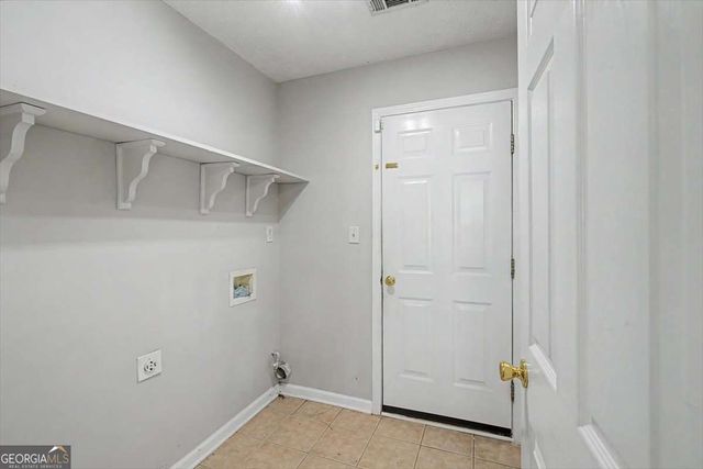 665 Peachtree Trail Drive, Suwanee, GA 30024