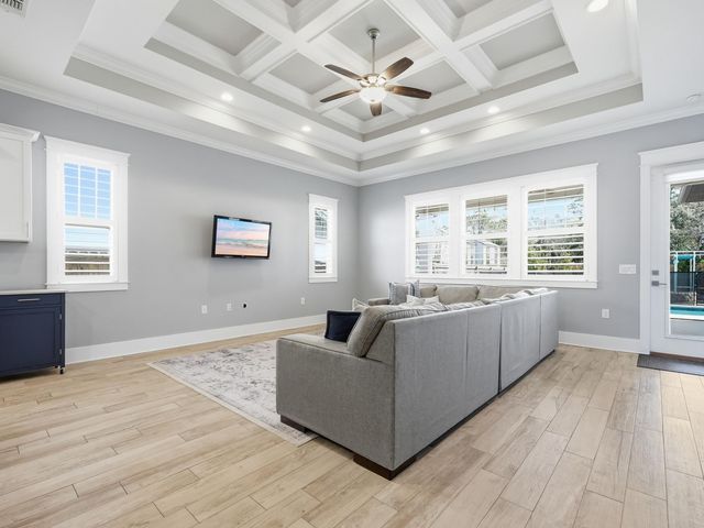 131 SE Magnolia Avenue, Fort Walton Beach, FL 32548