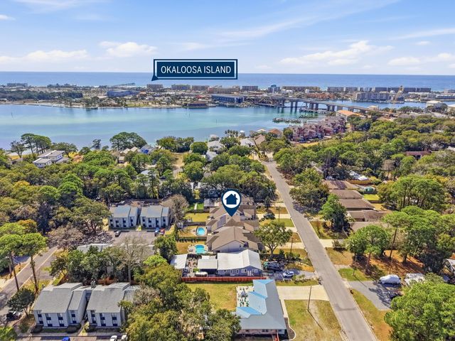 131 SE Magnolia Avenue, Fort Walton Beach, FL 32548