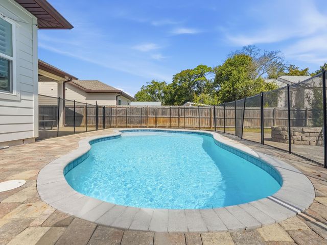 131 SE Magnolia Avenue, Fort Walton Beach, FL 32548