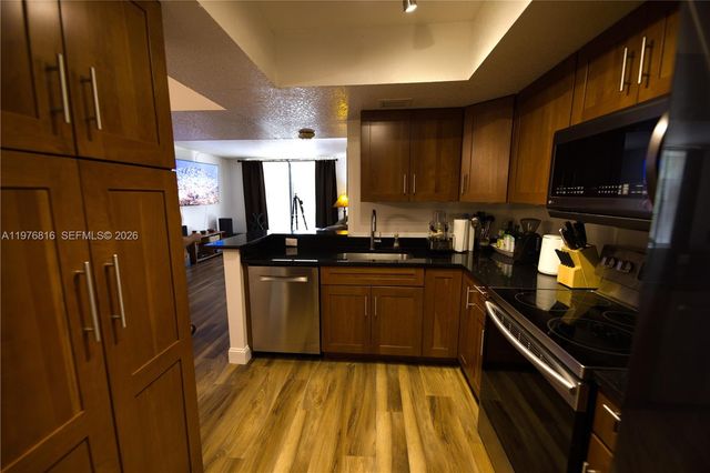 5570 NW 44th St 204A, Lauderhill, FL 33319