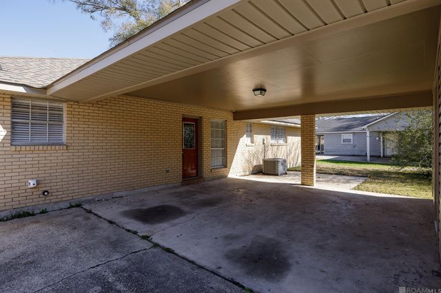 3850 Pope Rd, Zachary, LA 70791