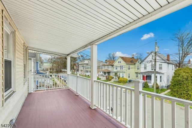 84 W Cherry St, Rahway City, NJ 07065
