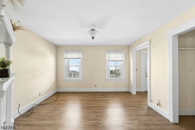 84 W Cherry St, Rahway City, NJ 07065
