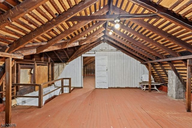 84 W Cherry St, Rahway City, NJ 07065