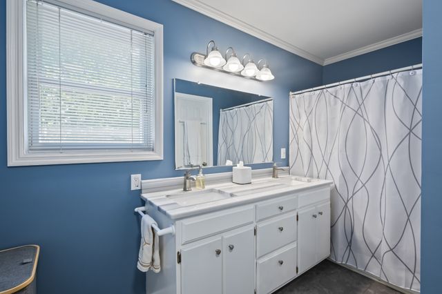 873 Forest Acres Dr, Nashville, TN 37220