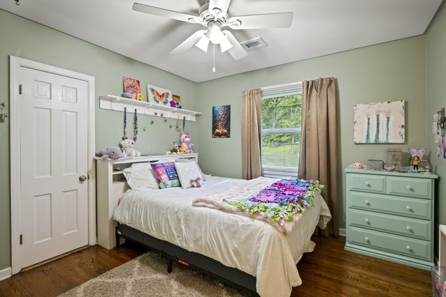 873 Forest Acres Dr, Nashville, TN 37220