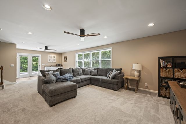 873 Forest Acres Dr, Nashville, TN 37220