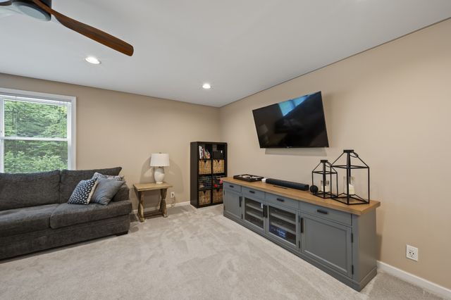 873 Forest Acres Dr, Nashville, TN 37220