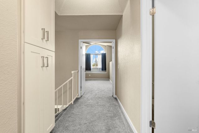 172 Cornell St, Windsor, CA 95492