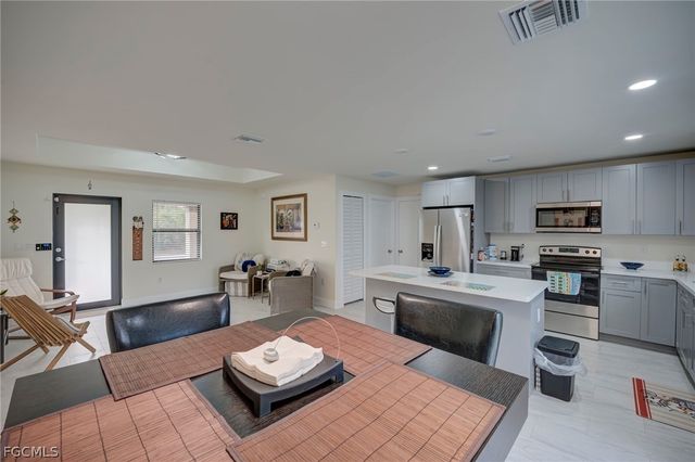 4712 3rd ST W, Lehigh Acres, FL 33971