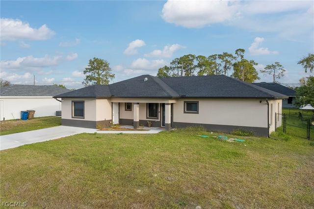 4712 3rd ST W, Lehigh Acres, FL 33971
