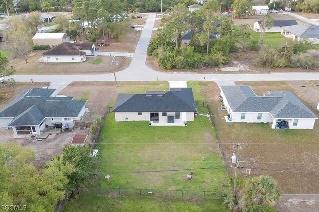 4712 3rd ST W, Lehigh Acres, FL 33971