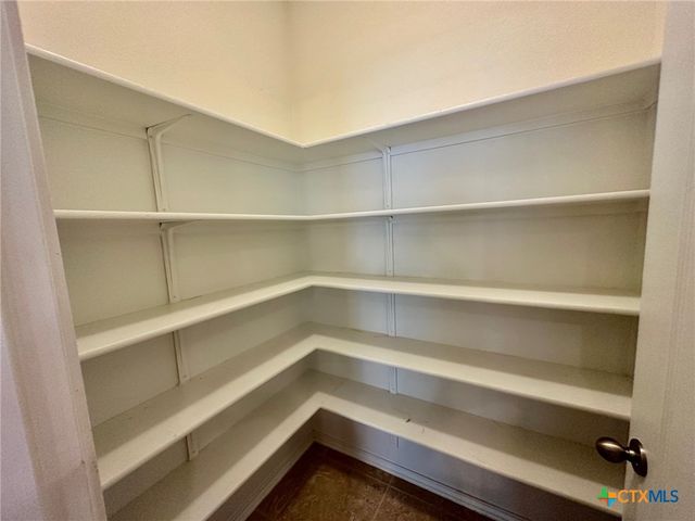 413 Hunters Hill Drive, San Marcos, TX 78666