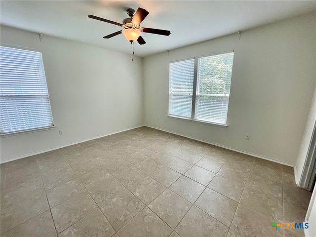 413 Hunters Hill Drive, San Marcos, TX 78666
