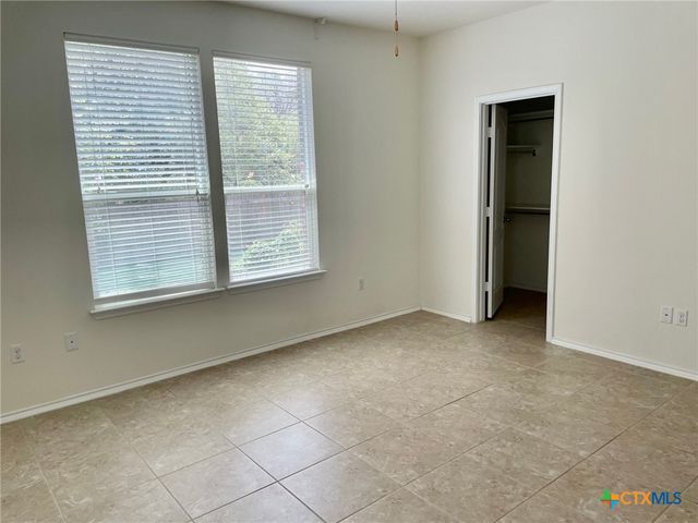 413 Hunters Hill Drive, San Marcos, TX 78666