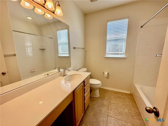 413 Hunters Hill Drive, San Marcos, TX 78666