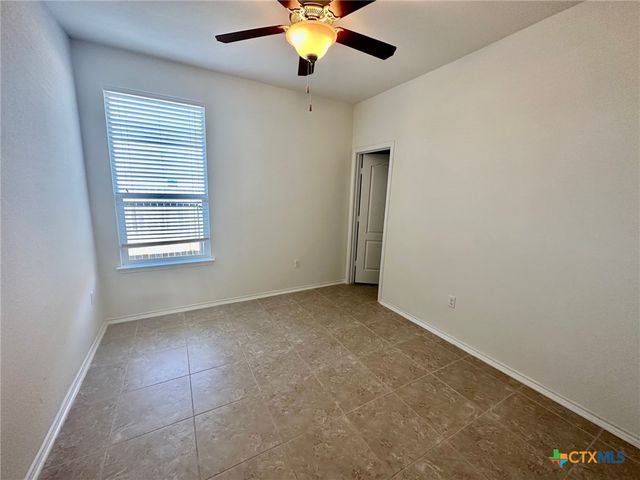 413 Hunters Hill Drive, San Marcos, TX 78666