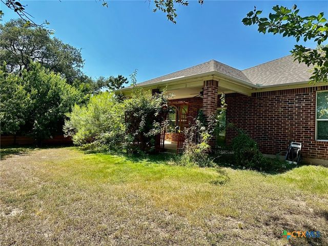 413 Hunters Hill Drive, San Marcos, TX 78666