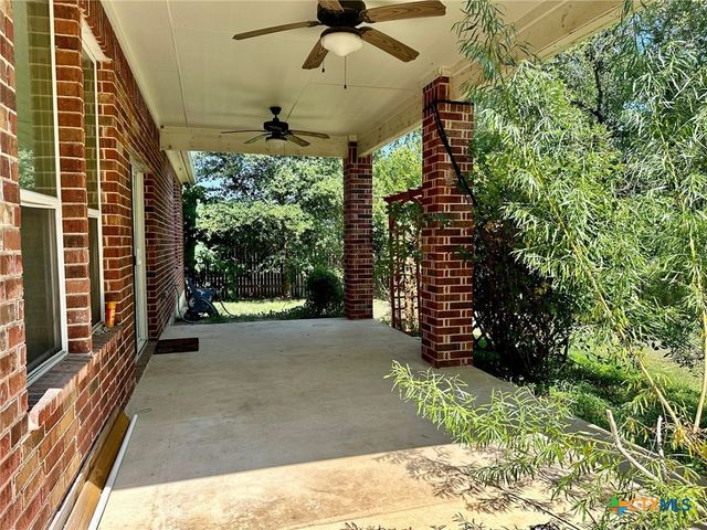 413 Hunters Hill Drive, San Marcos, TX 78666