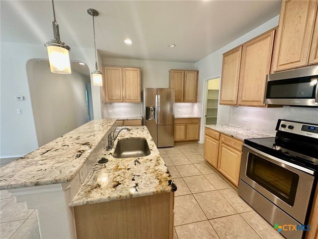 413 Hunters Hill Drive, San Marcos, TX 78666
