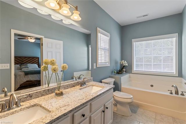 127 Brooks Landing Drive, Winston-salem, NC 27106