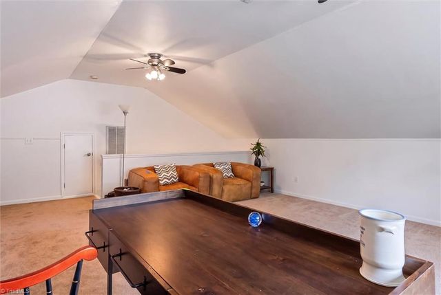 127 Brooks Landing Drive, Winston-salem, NC 27106