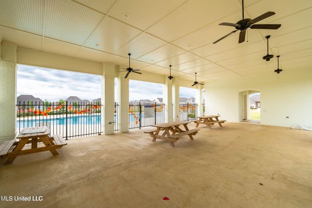 424 Aurora Circle, Canton, MS 39046