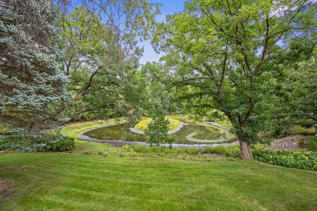 2021 Royale Drive, Eagan, MN 55122