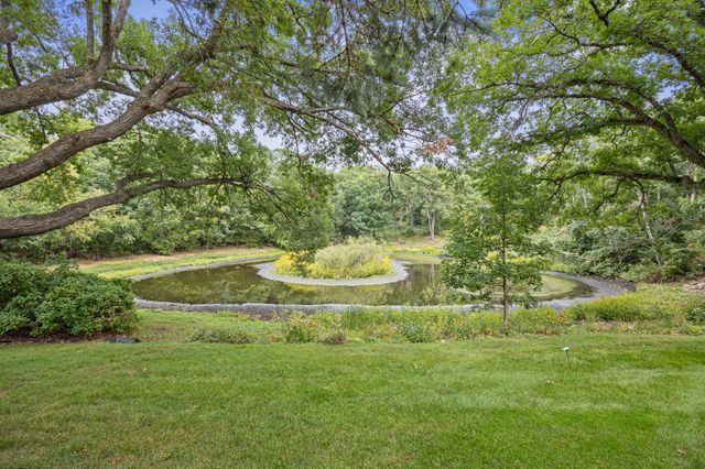2021 Royale Drive, Eagan, MN 55122