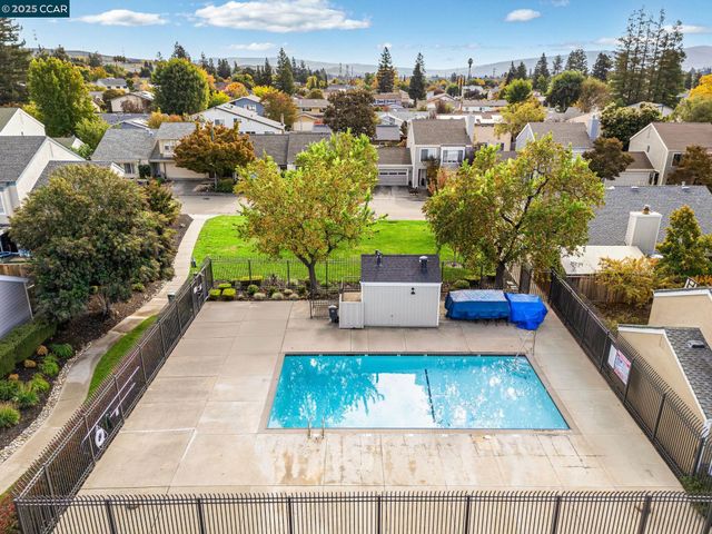 362 Meadowood Cir, San Ramon, CA 94583