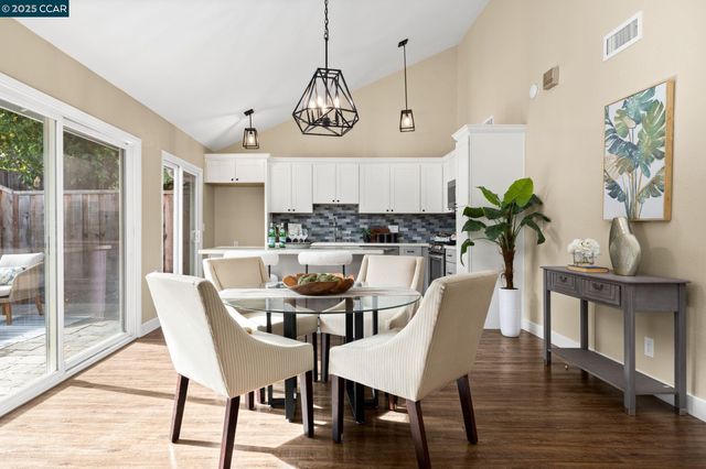 362 Meadowood Cir, San Ramon, CA 94583