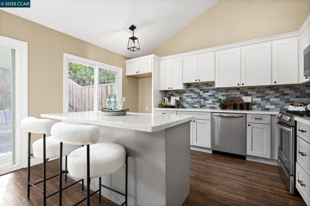 362 Meadowood Cir, San Ramon, CA 94583