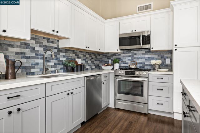 362 Meadowood Cir, San Ramon, CA 94583