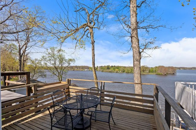 11751 W Pirates Roost Road, Monticello, IN 47960