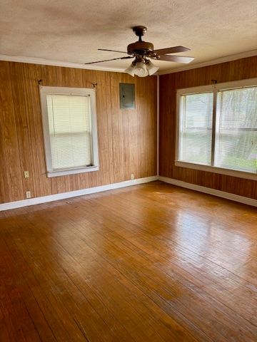 1307 Church Street, Commerce, TX 75428